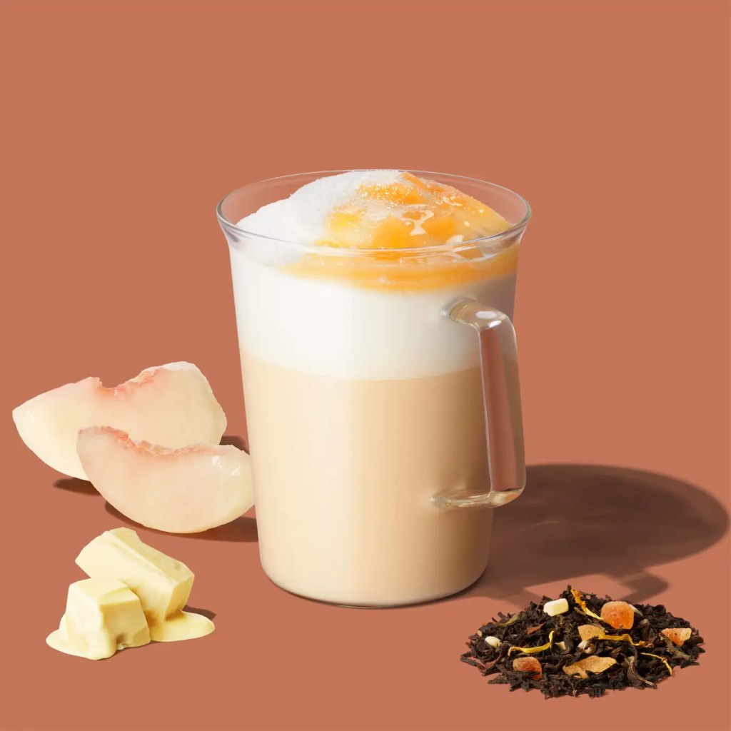 ホワイト ピーチ & ジョイフルメドレー ムース ティー ラテ（Hot）